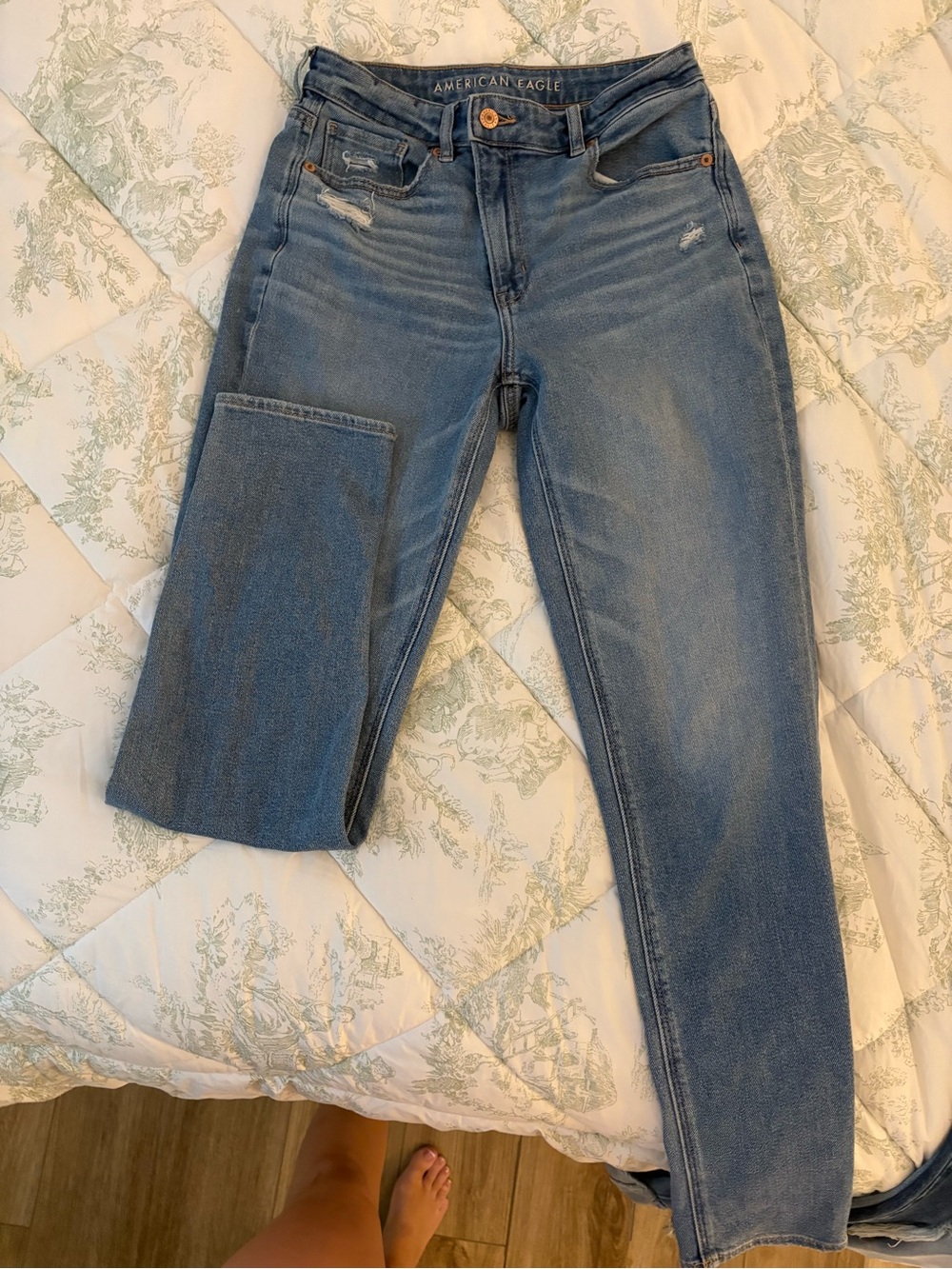 American Eagle Outfitters Women's Blue High-Rise Stretch Jeans